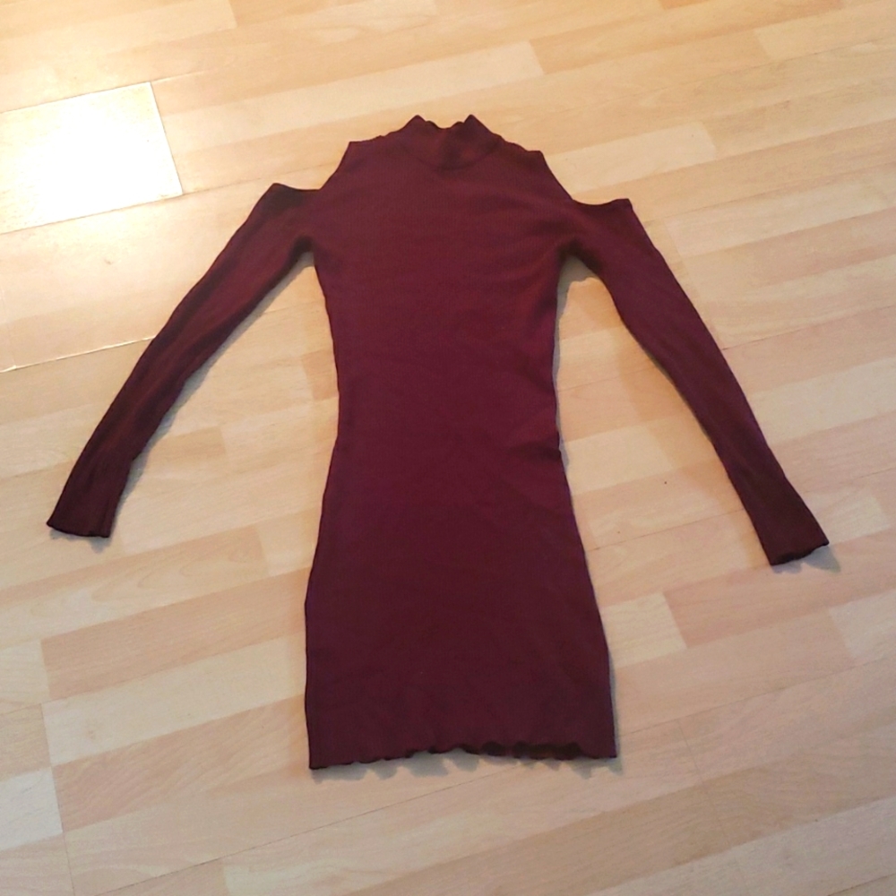 Forever 21 Burgundy Shoulder Cut Long Sleeve Dress